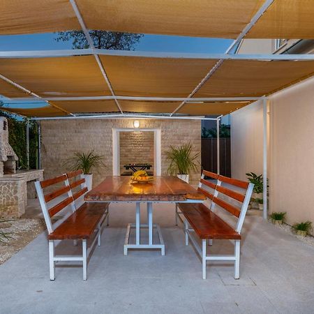 Villa Ostone Pula Luaran gambar